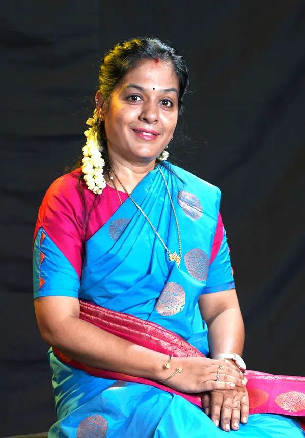 Bharatanatyam class at Shivalaya Natiya Palli, Malumichampatti
